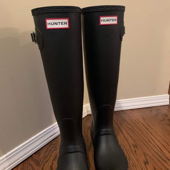 Hunter Women’s Original Tall Rain Boots - Picture 3 of 4